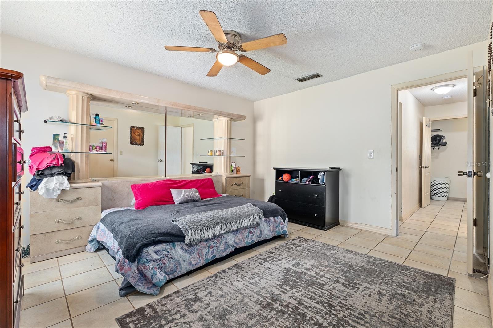 WILLOW RUN UNIT NO 2 - Residential