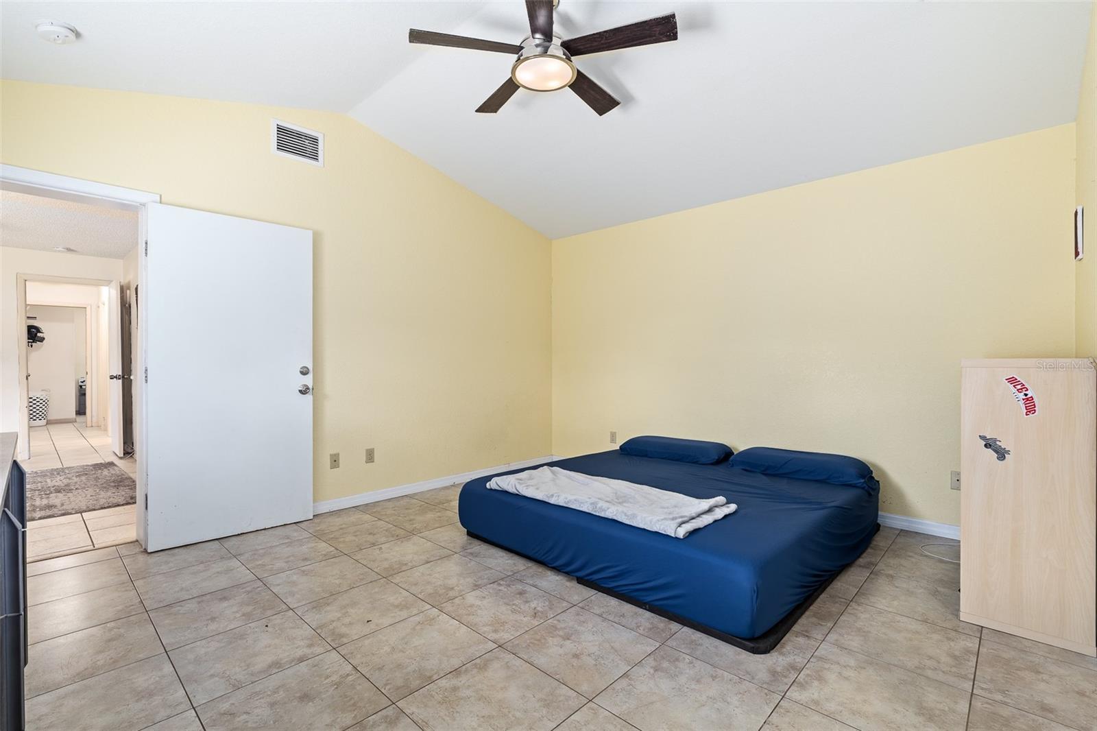 WILLOW RUN UNIT NO 2 - Residential