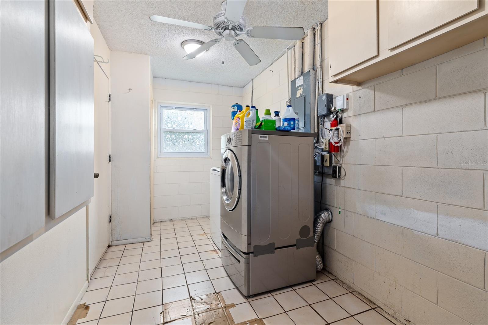 WILLOW RUN UNIT NO 2 - Residential