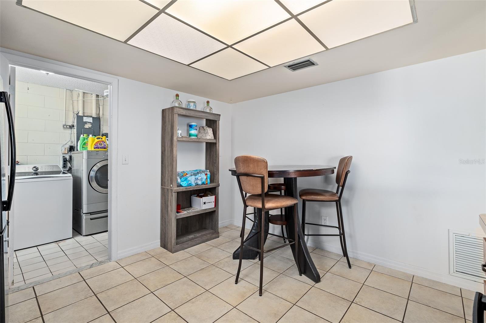 WILLOW RUN UNIT NO 2 - Residential