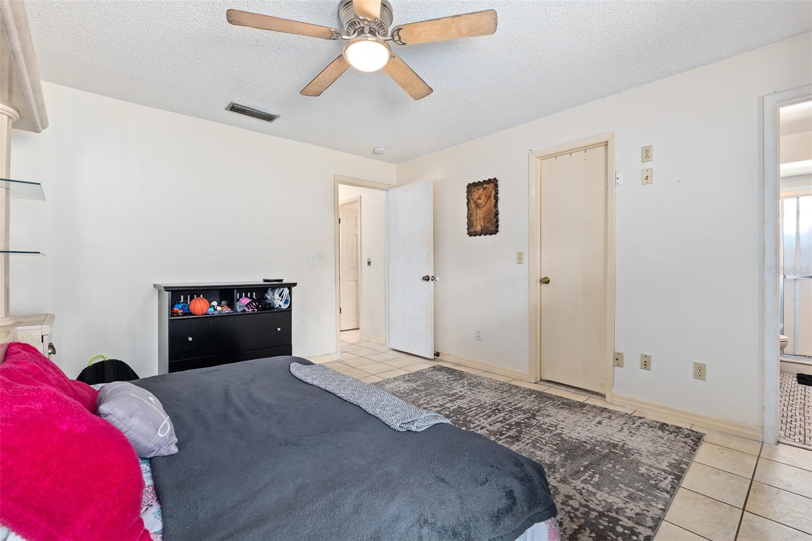 WILLOW RUN UNIT NO 2 - Residential