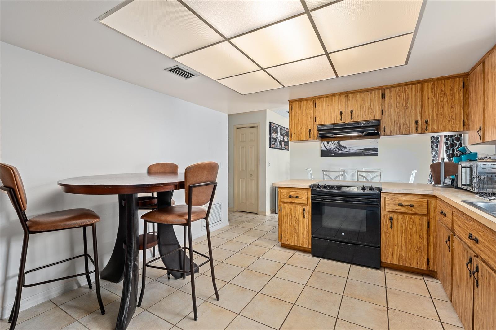 WILLOW RUN UNIT NO 2 - Residential