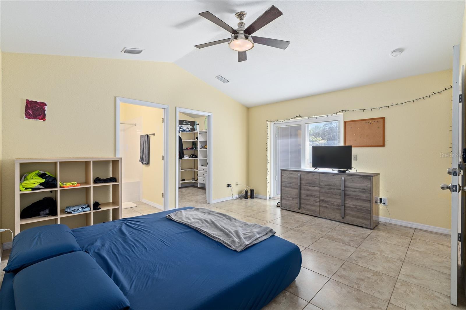 WILLOW RUN UNIT NO 2 - Residential