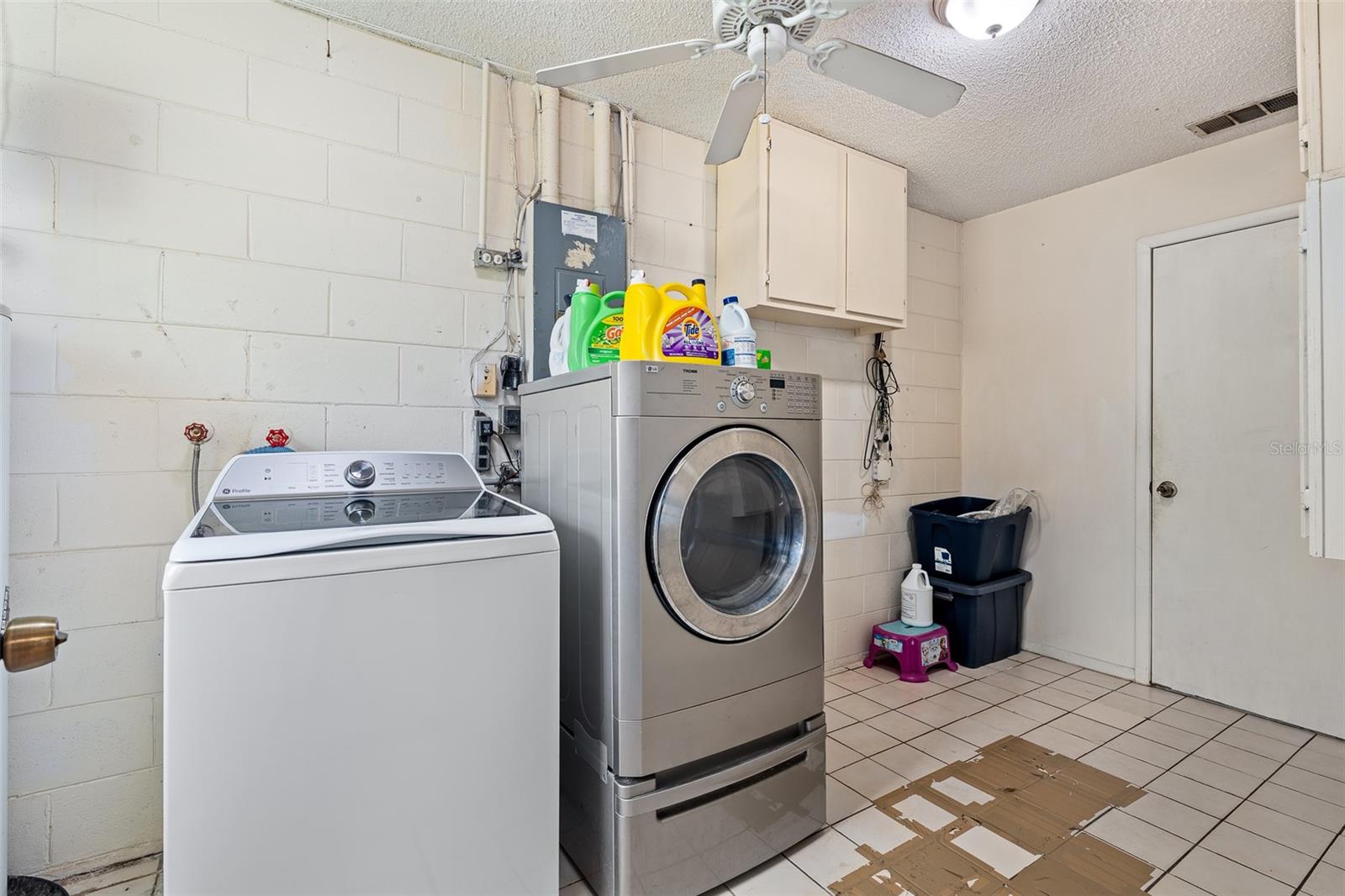 WILLOW RUN UNIT NO 2 - Residential