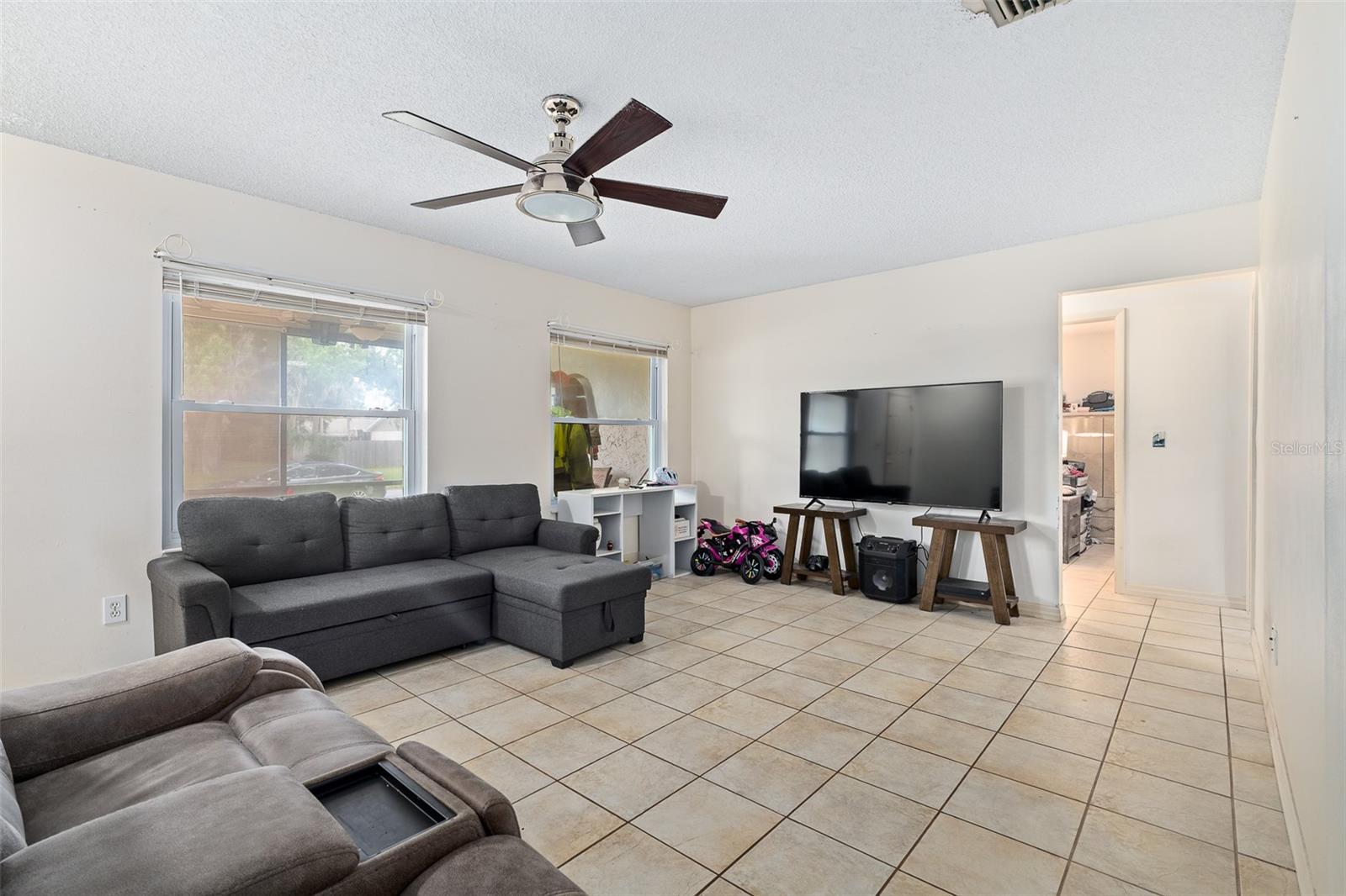WILLOW RUN UNIT NO 2 - Residential