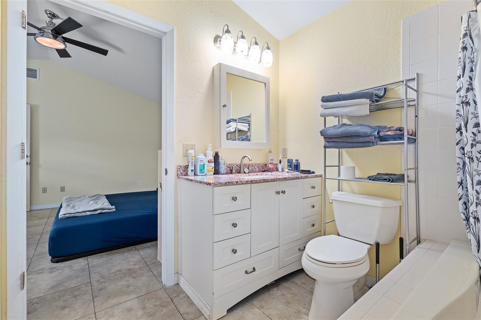 WILLOW RUN UNIT NO 2 - Residential