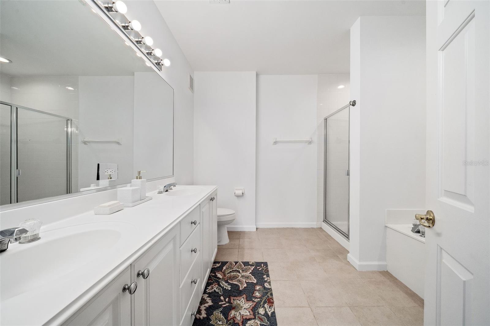 SPRING PARK TOWNHOMES OF SOUTH VILLAGE - Residential