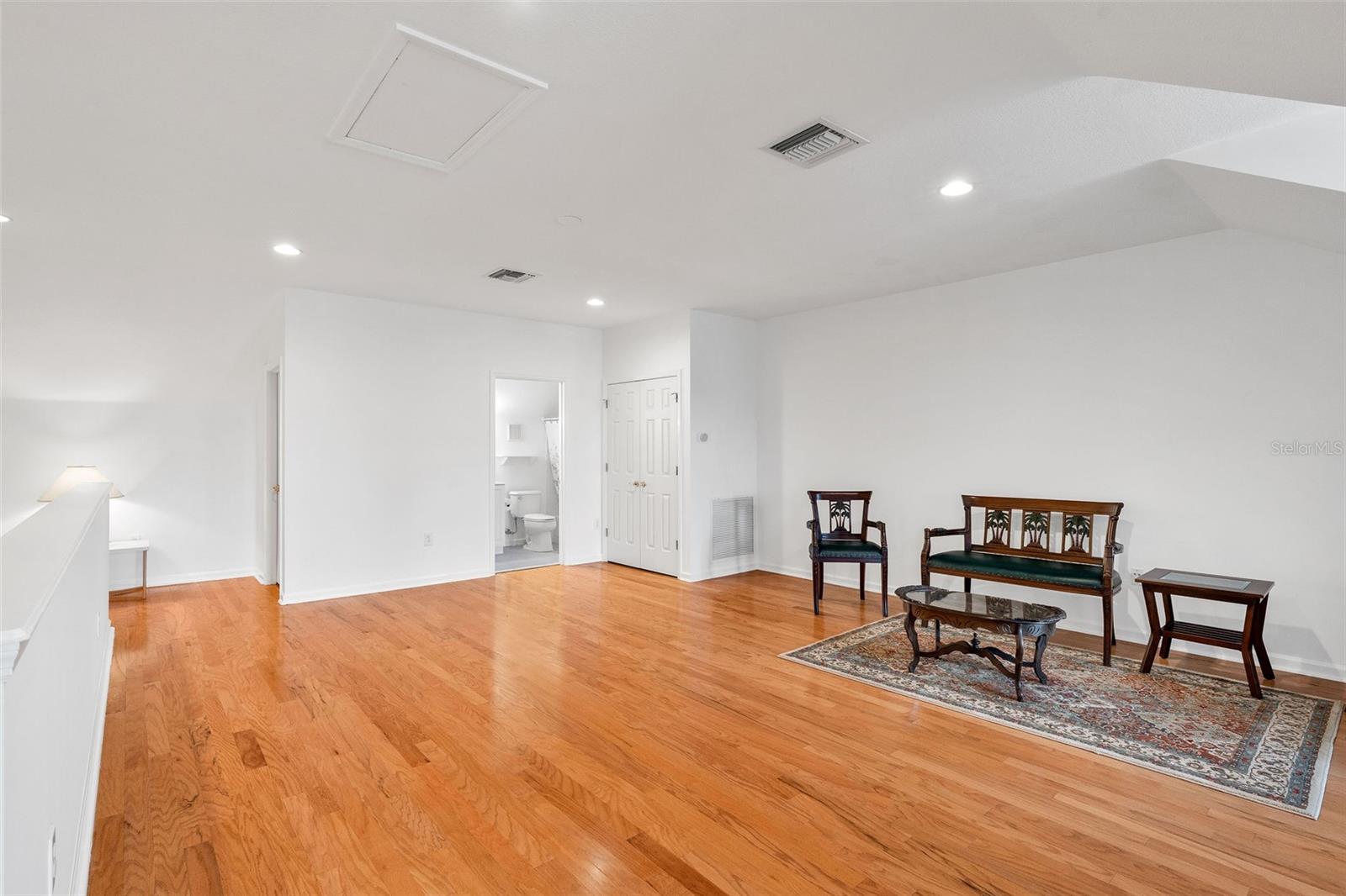 SPRING PARK TOWNHOMES OF SOUTH VILLAGE - Residential