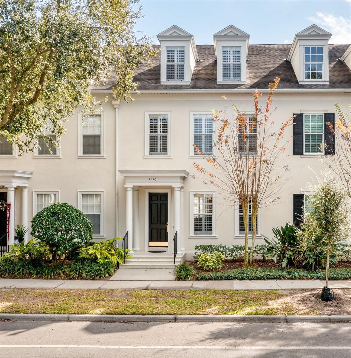 SPRING PARK TOWNHOMES OF SOUTH VILLAGE - Residential