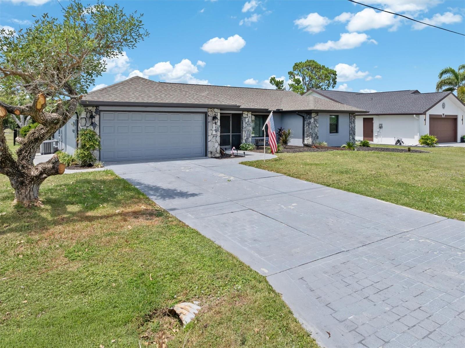 PUNTA GORDA ISLES SEC 20 - Residential
