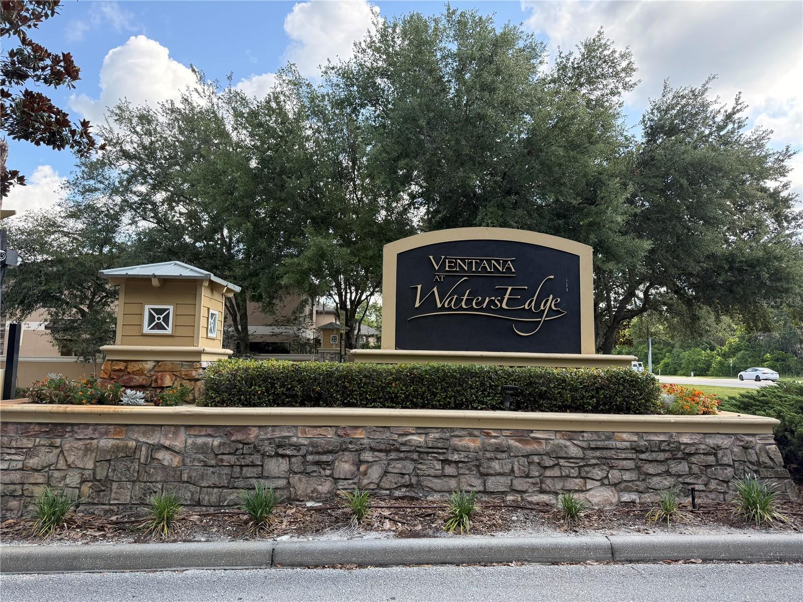 VENTANA TWNHMS AT WATERS EDGE - Residential Lease