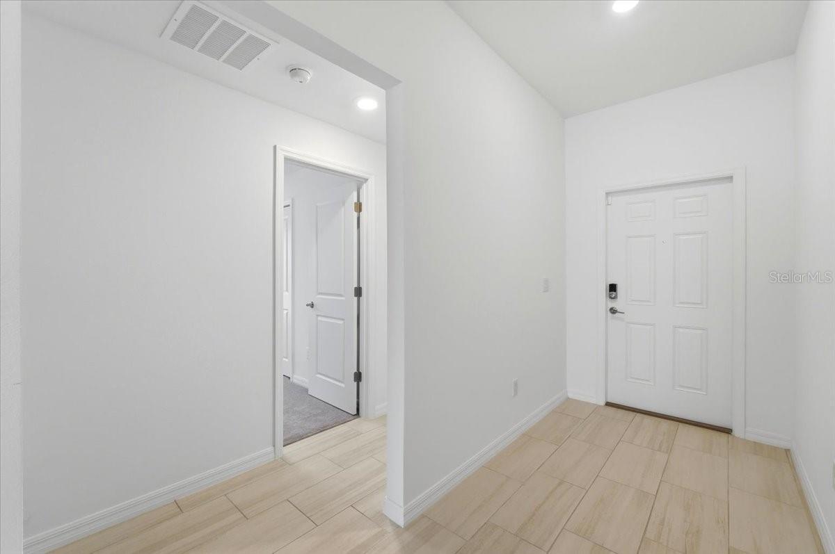 TWO RIVERS PH A PRCL AL - Residential Lease