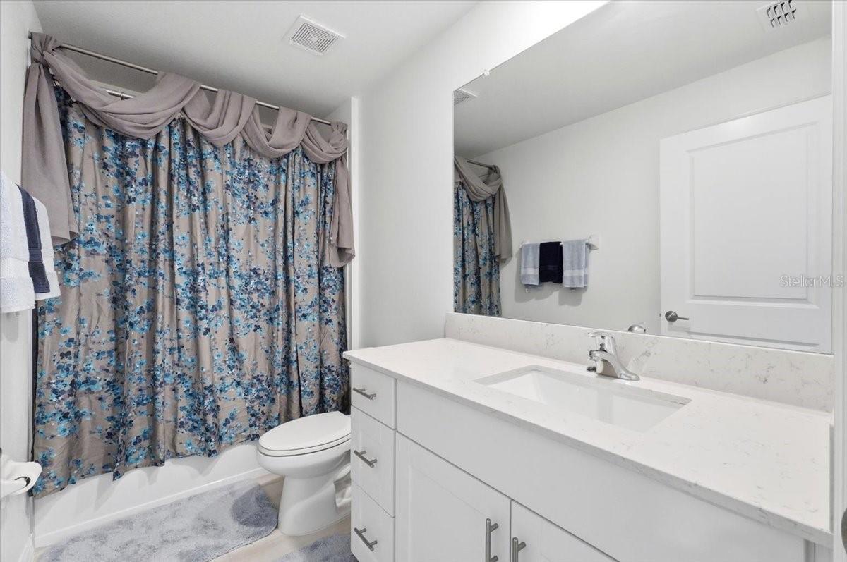 TWO RIVERS PH A PRCL AL - Residential Lease