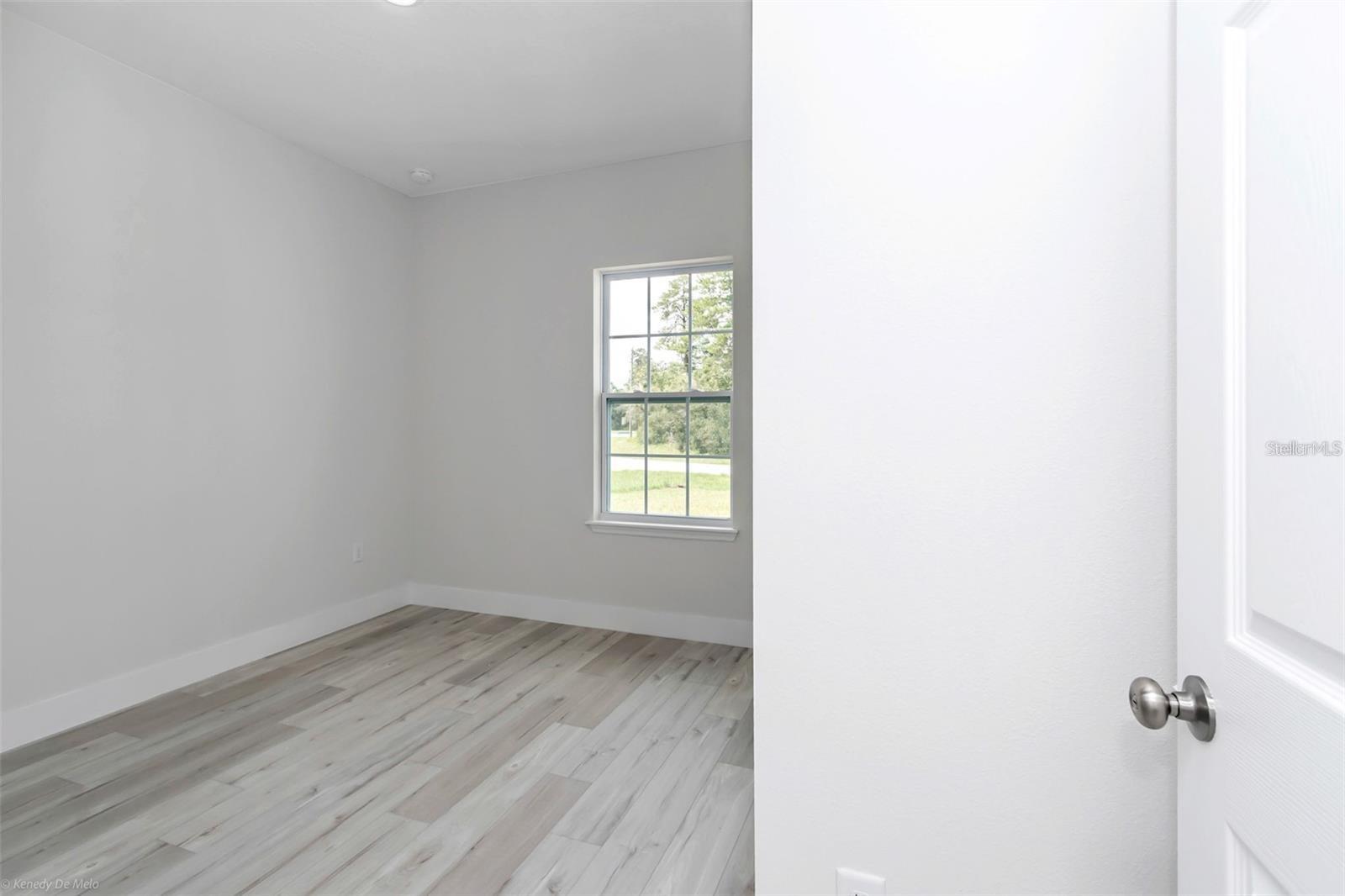 MARION OAKS UN 04 - Residential Lease