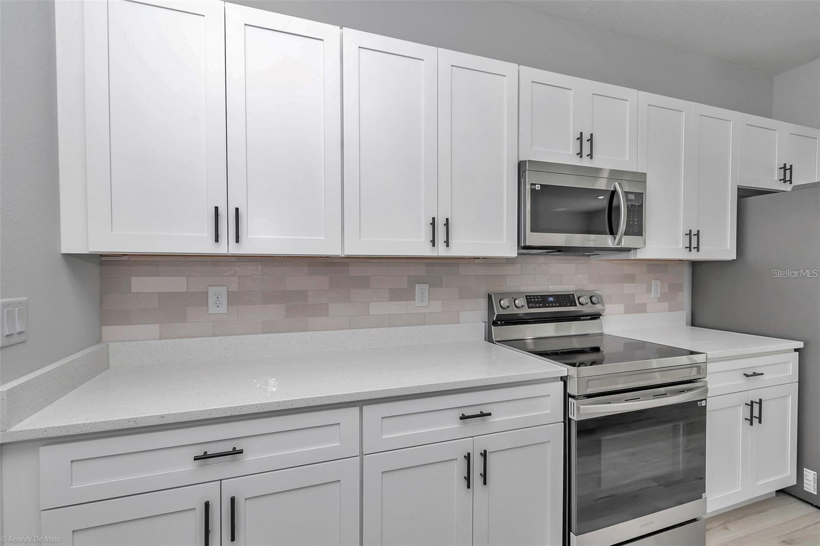 MARION OAKS UN 04 - Residential Lease
