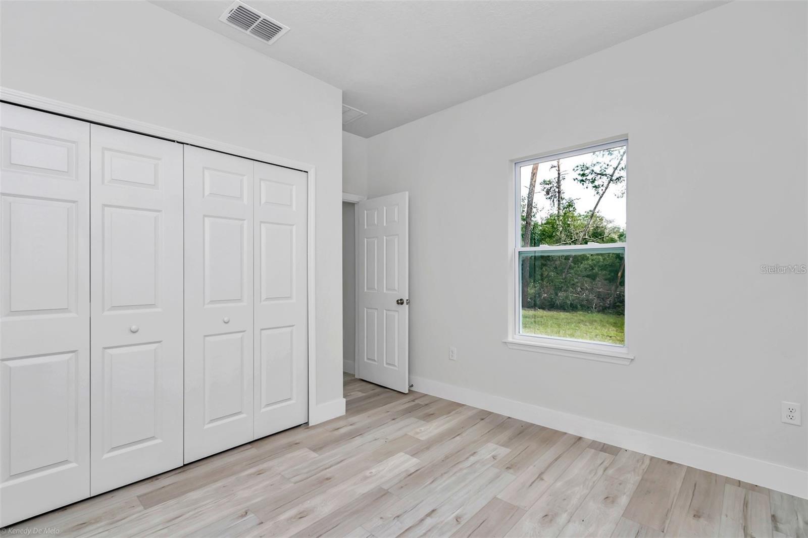 MARION OAKS UN 04 - Residential Lease