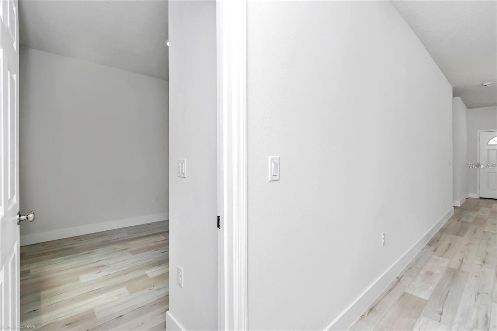MARION OAKS UN 04 - Residential Lease