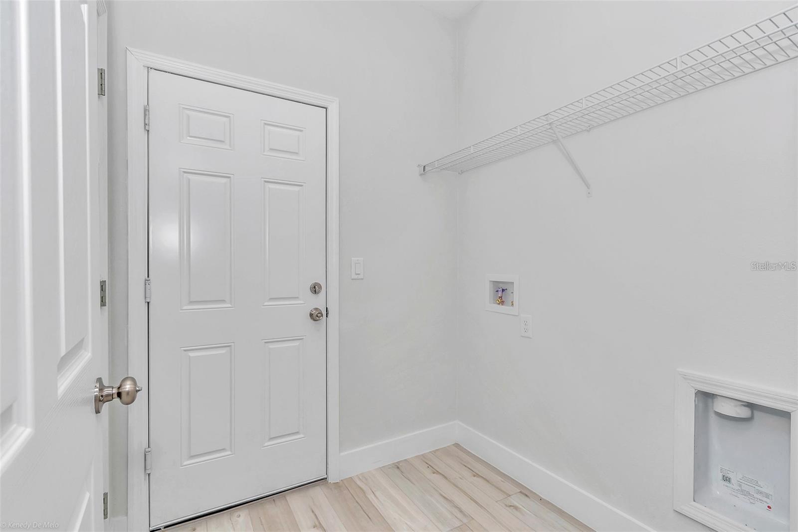MARION OAKS UN 04 - Residential Lease