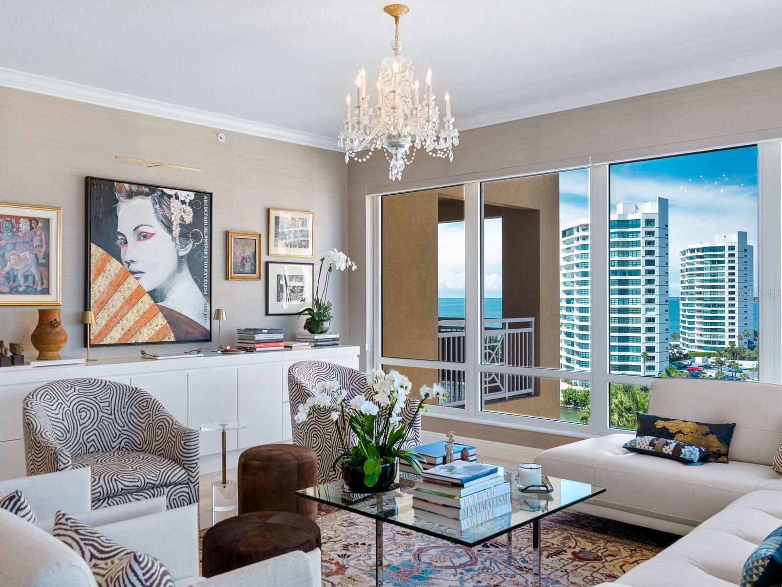 THE TOWER RESIDENCES - Residential