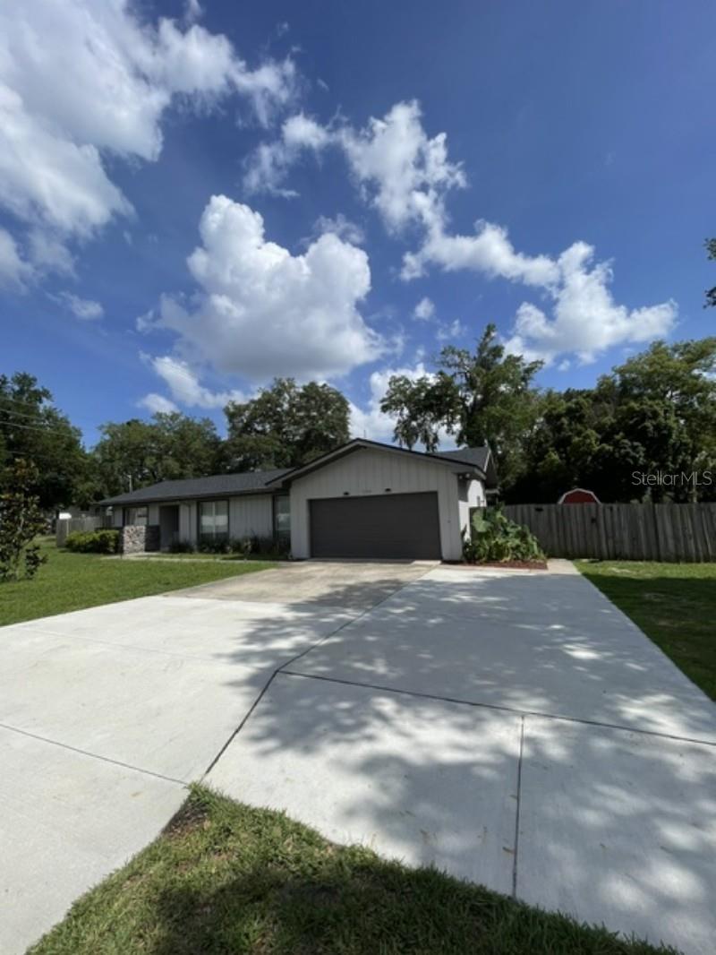 LAKE MENDELIN ESTATES - Residential