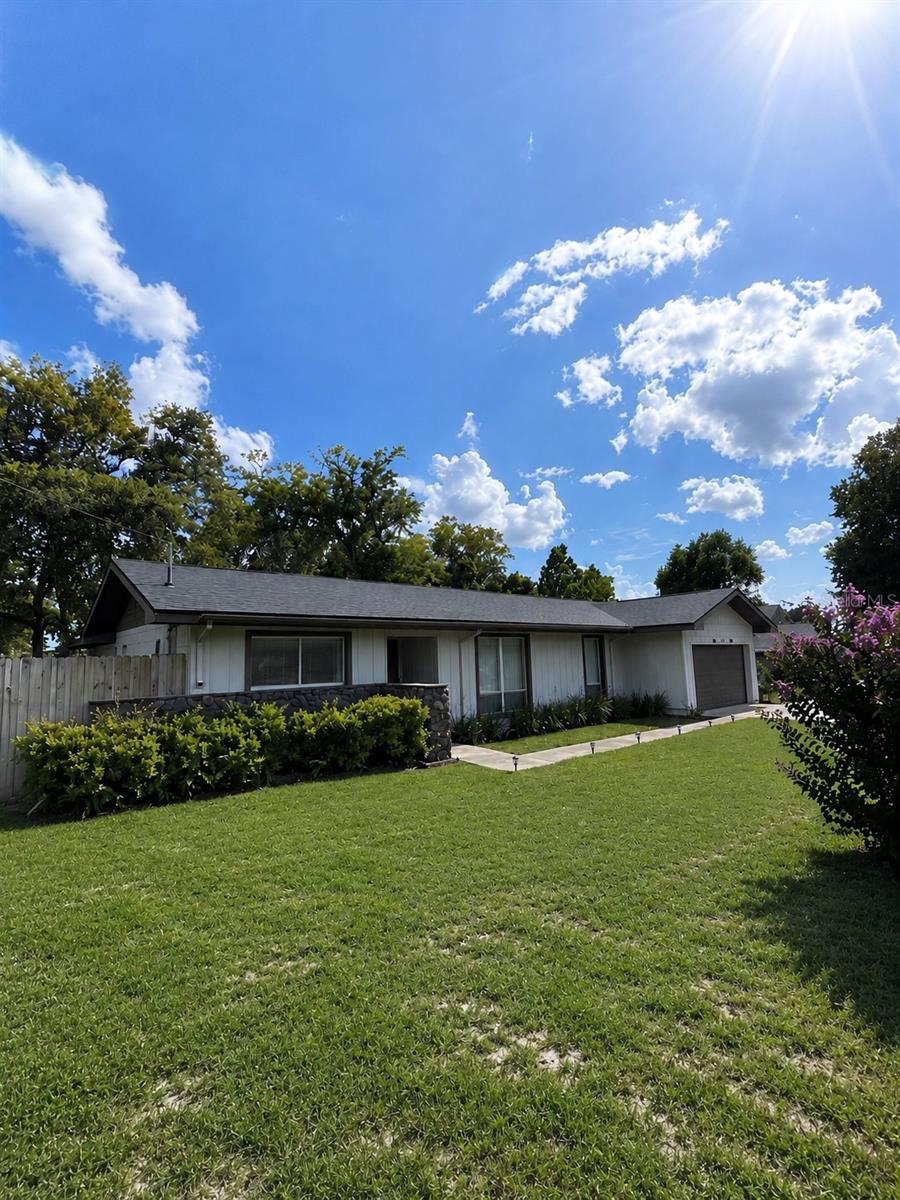 LAKE MENDELIN ESTATES - Residential