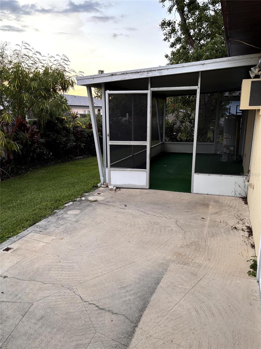 SHORE ACRES SEC 1 TWIN LAKES ADD - Residential Lease