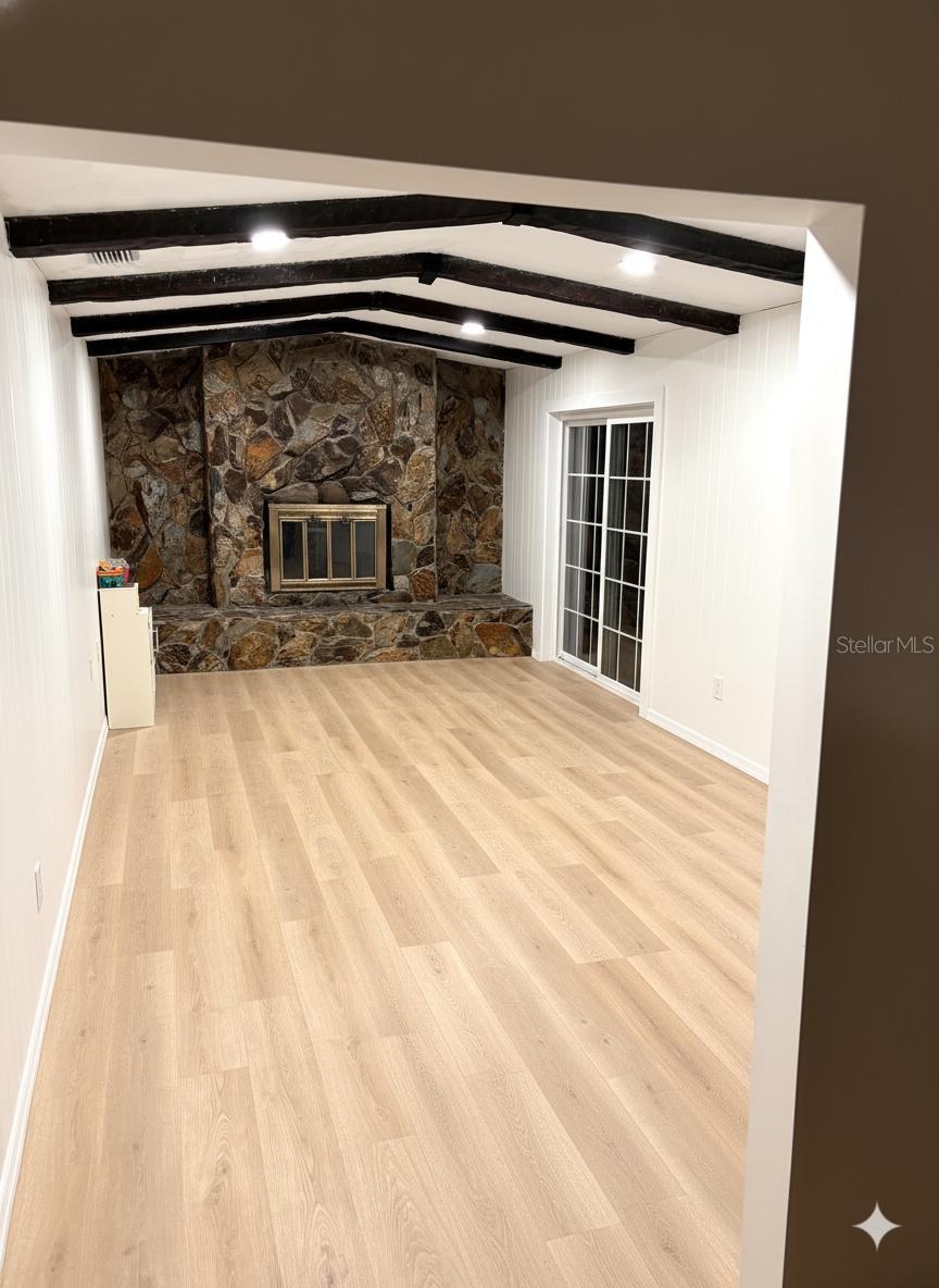 SHORE ACRES SEC 1 TWIN LAKES ADD - Residential Lease