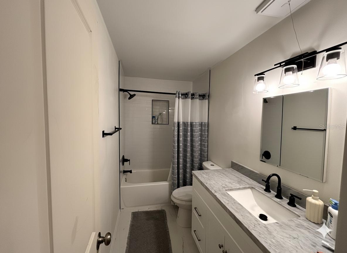 SHORE ACRES SEC 1 TWIN LAKES ADD - Residential Lease