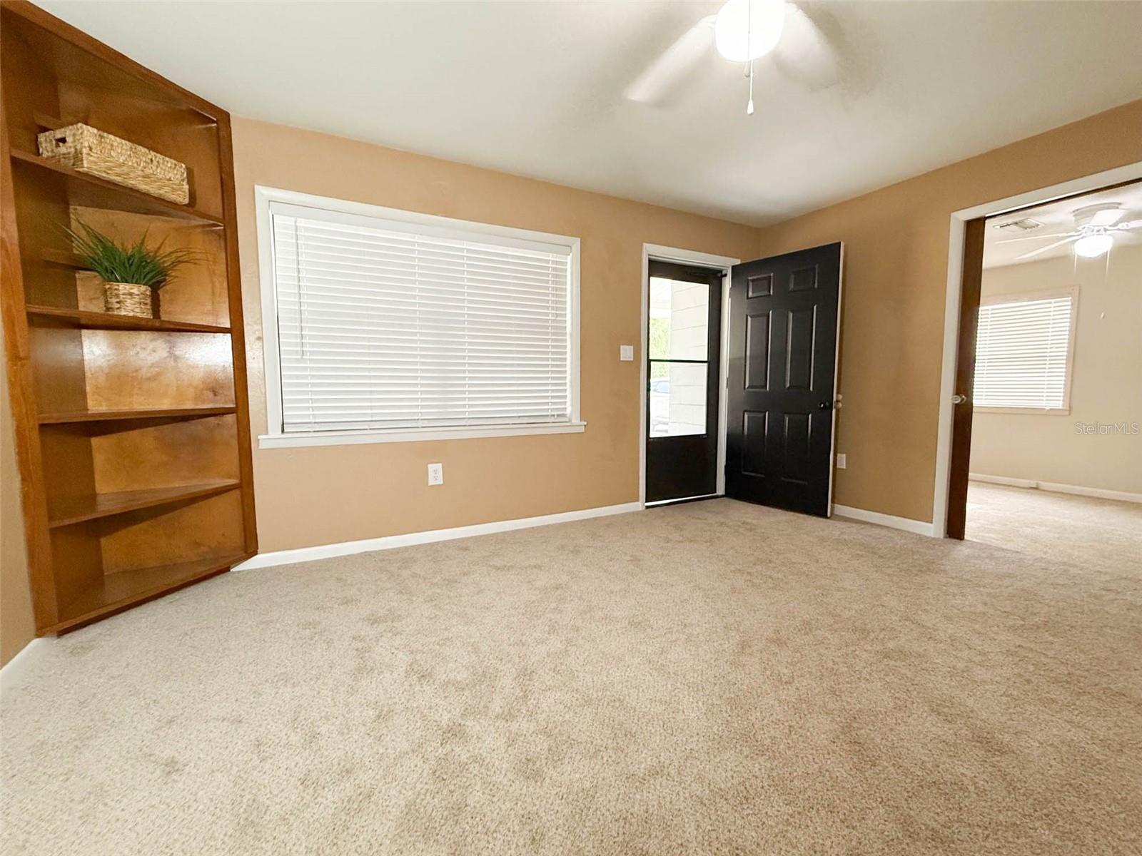LAKE BREEZE ESTATES - Residential