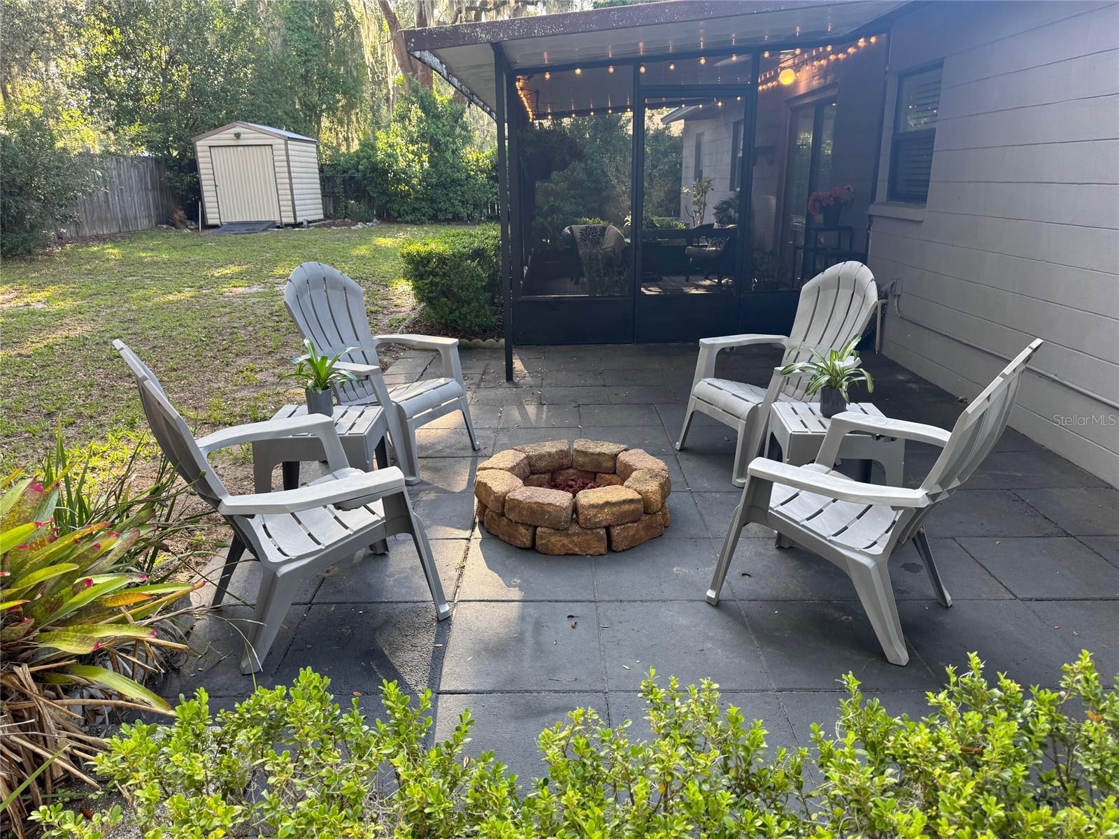 LAKE BREEZE ESTATES - Residential