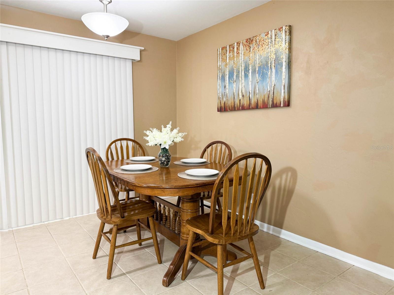 LAKE BREEZE ESTATES - Residential