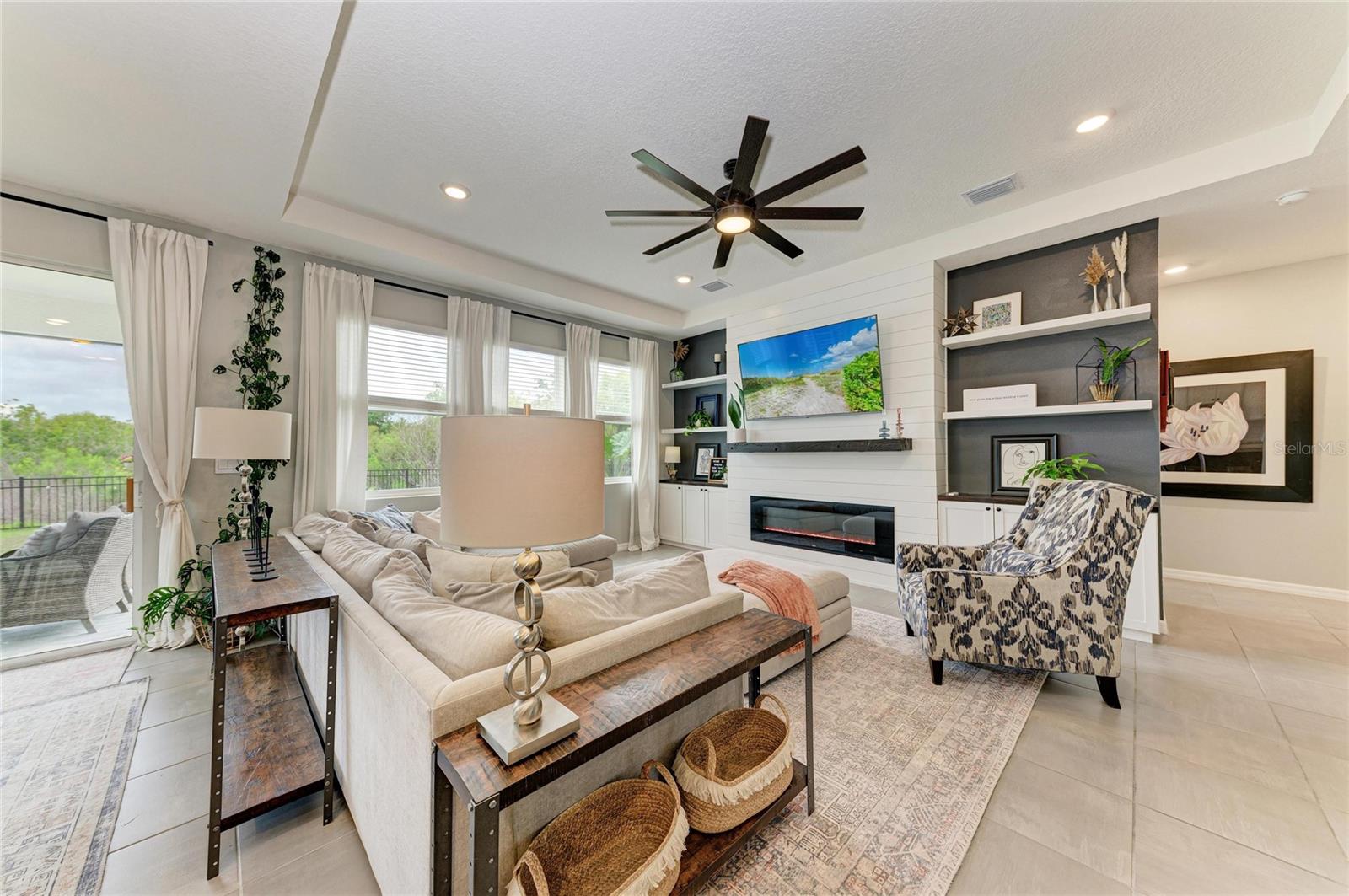BELLA LAGO PH I - Residential