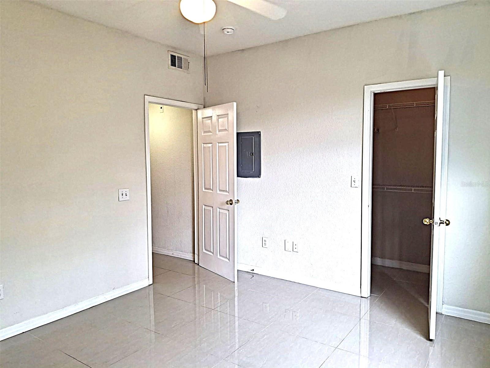 THE PRESERVE AT TEMPLE TERRACE - Residential