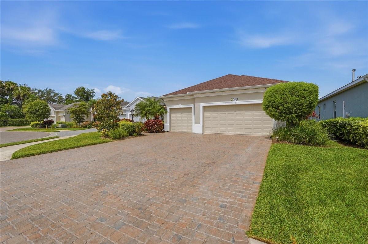 WOODLAND TRACE - Residential