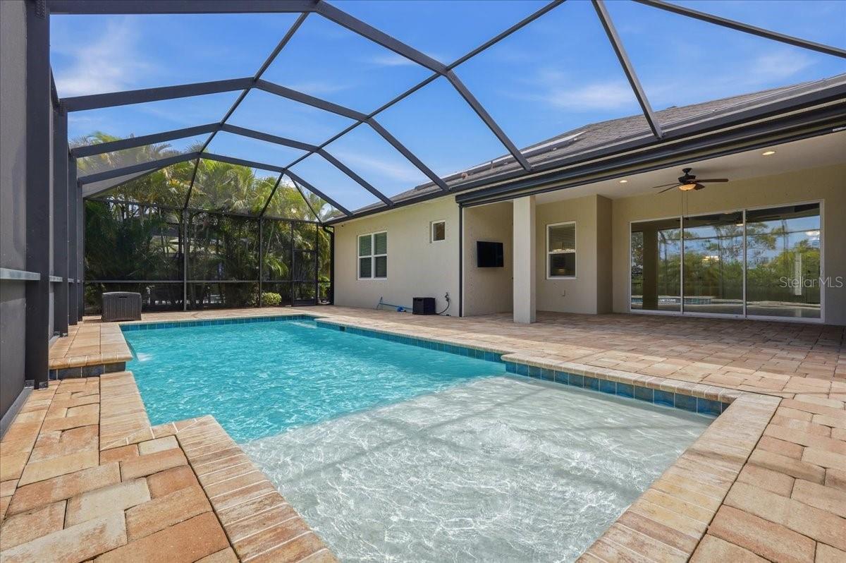 WOODLAND TRACE - Residential