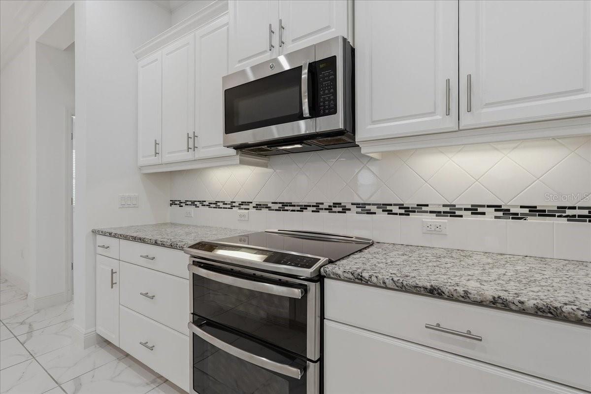 WOODLAND TRACE - Residential