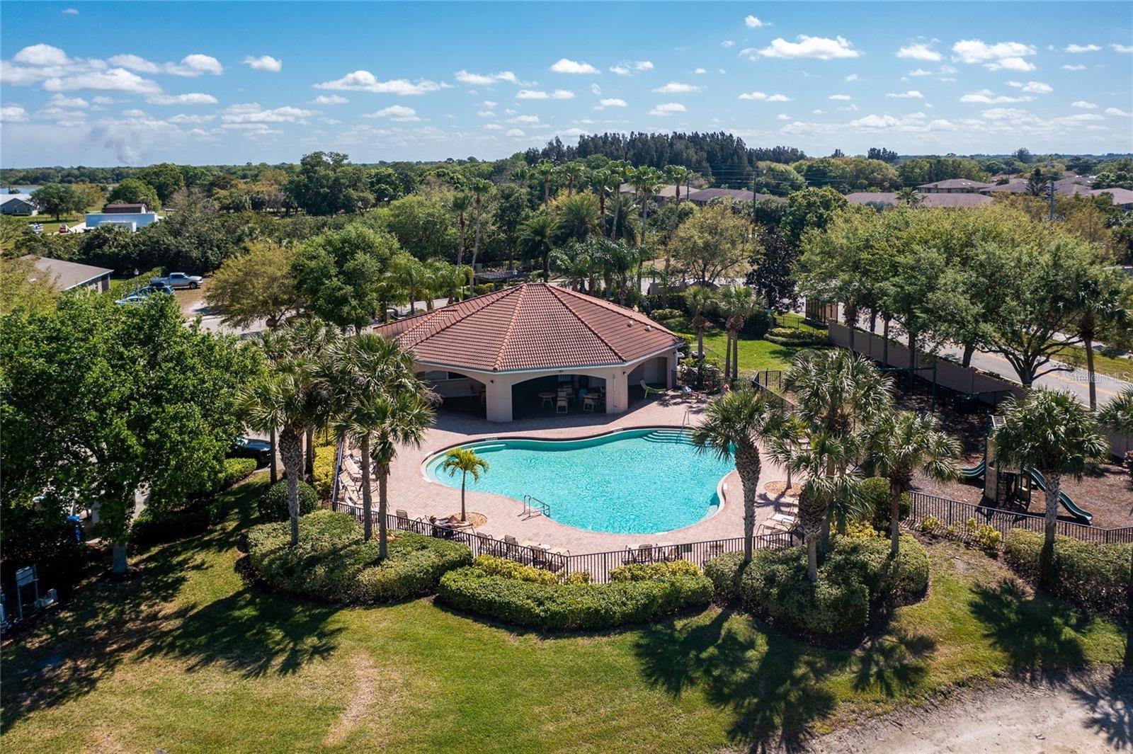 RIVER CLUB - Residential
