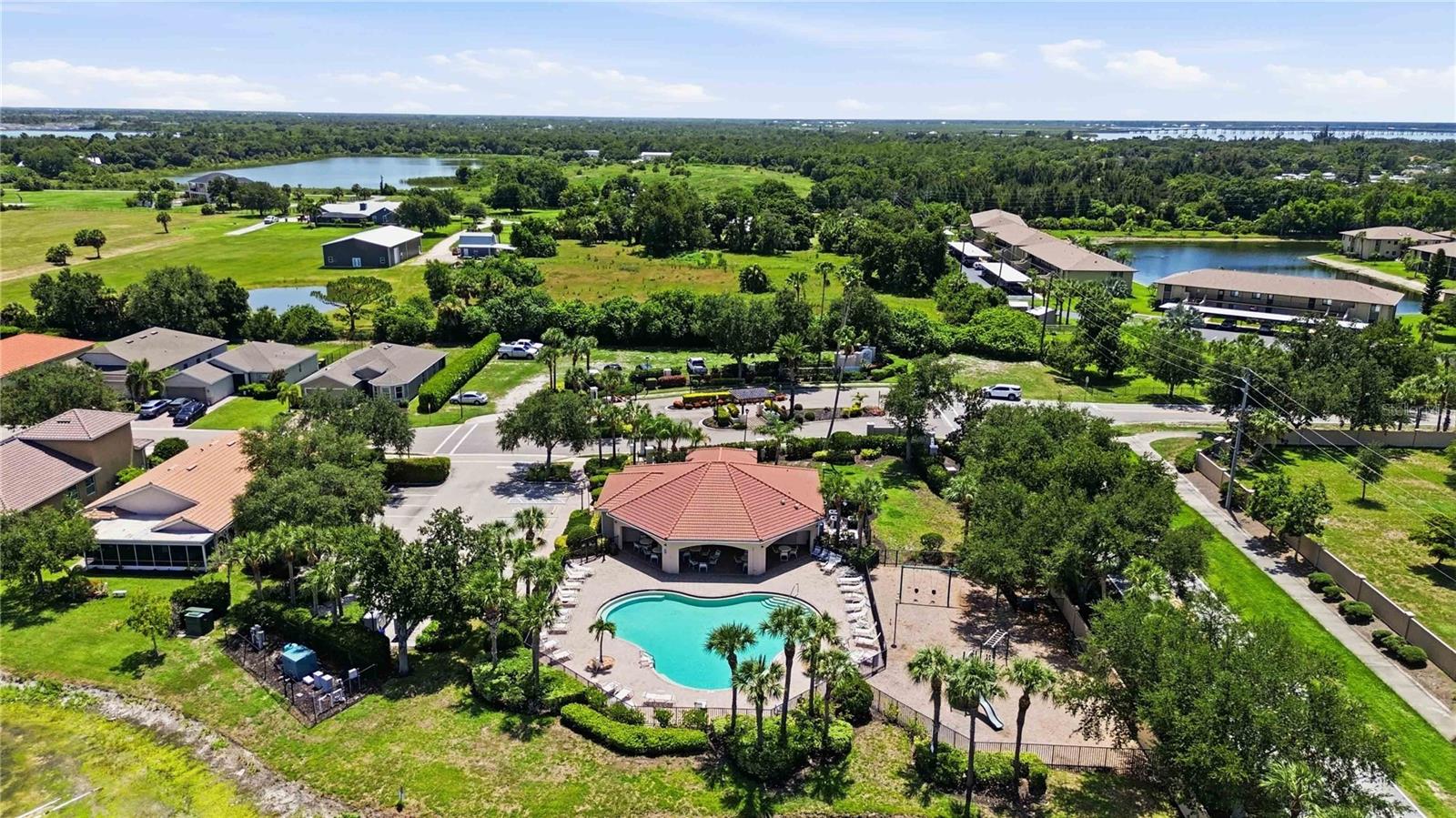 RIVER CLUB - Residential