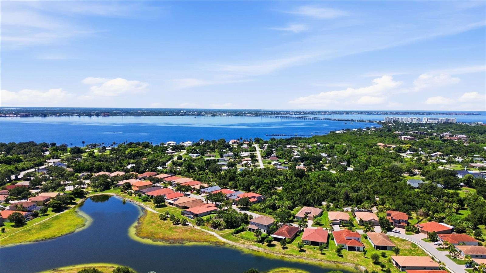 RIVER CLUB - Residential