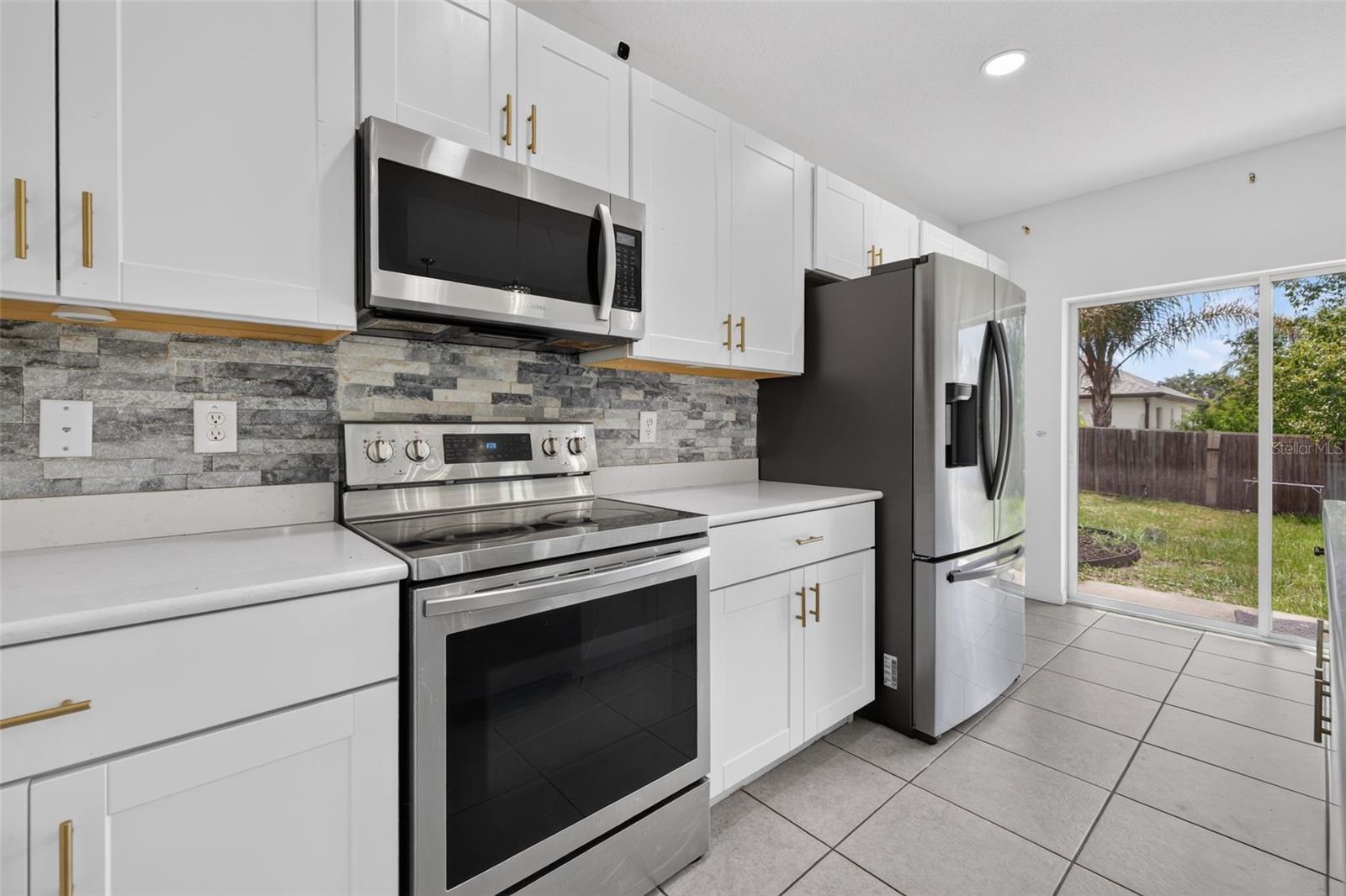 SPRING HILL - Residential
