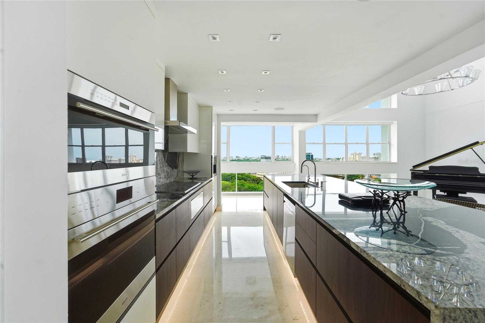CONDOMINIO MIRADOR DEL PARQUE - Residential