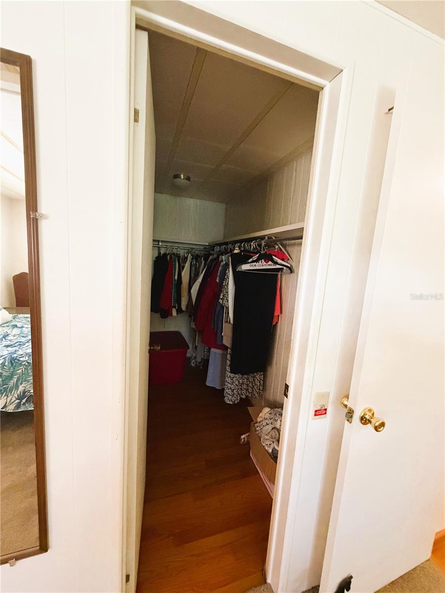 HAWTHORNE/LEESBURG - Residential