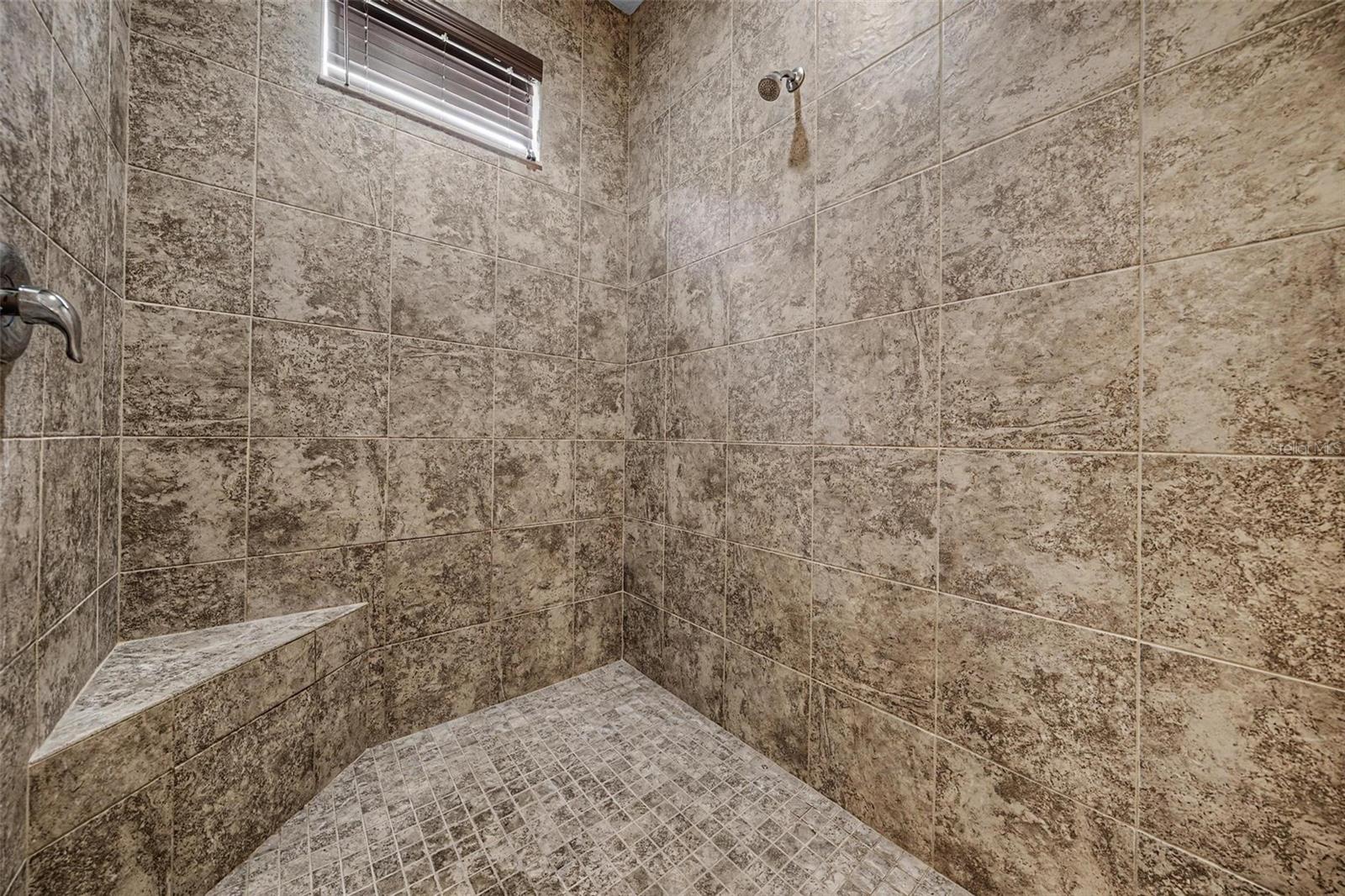 HIGHWOOD ESTATES - Residential