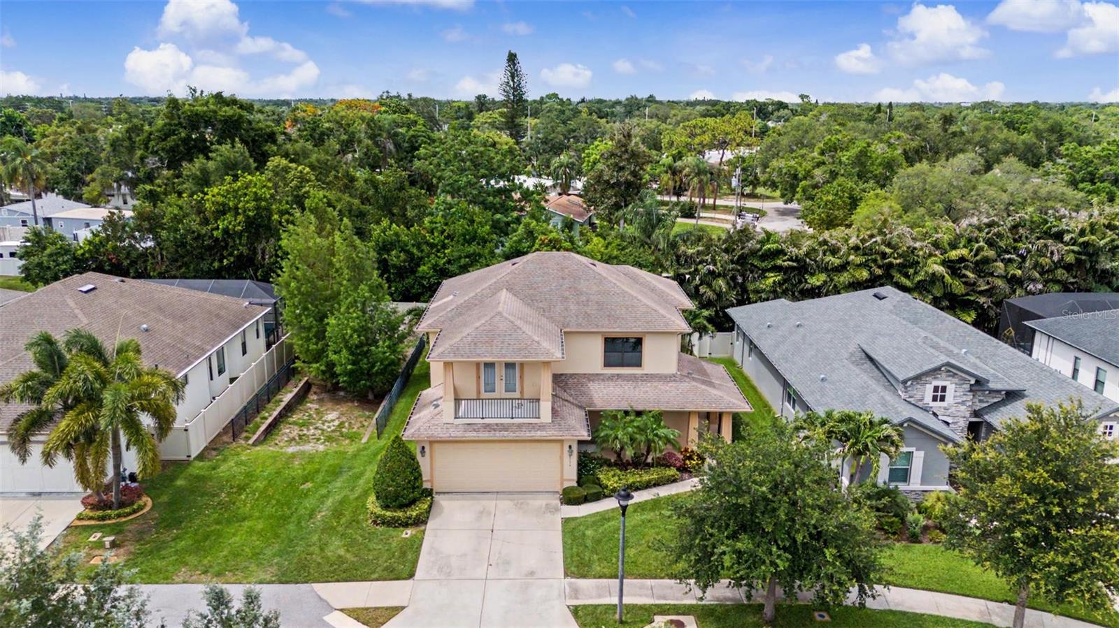 HIGHWOOD ESTATES - Residential