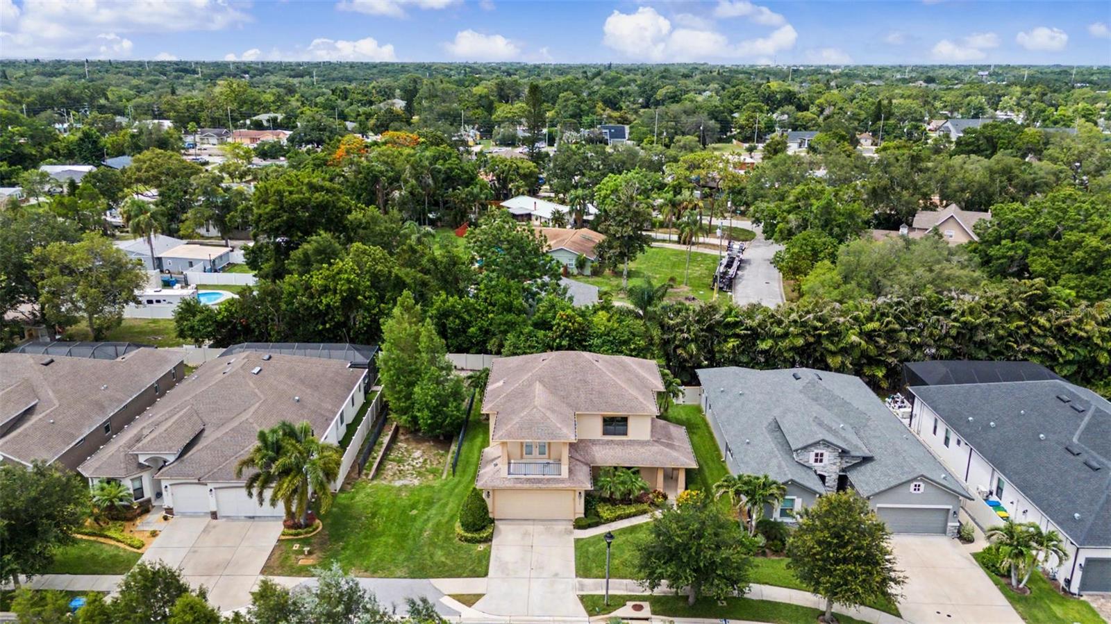 HIGHWOOD ESTATES - Residential