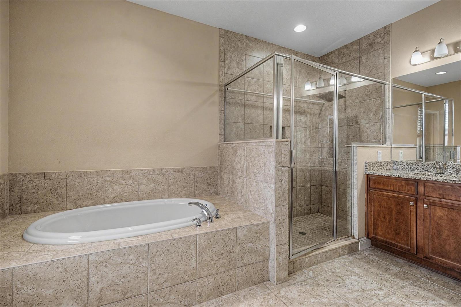 HIGHWOOD ESTATES - Residential