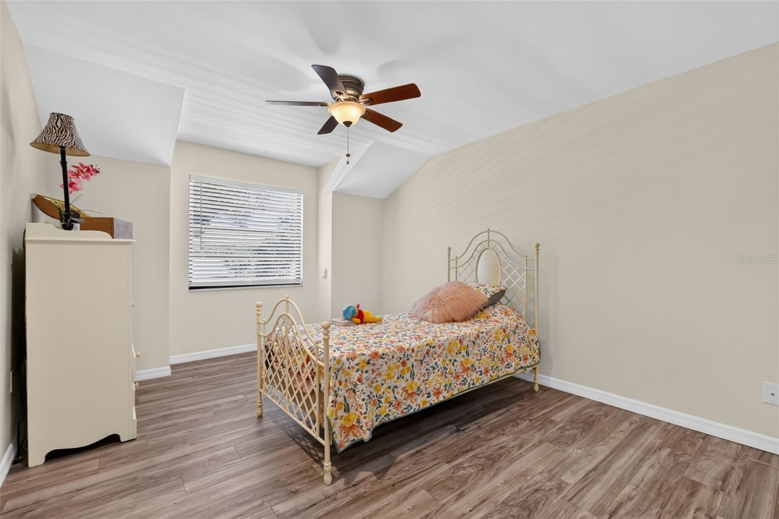 EUSTIS TOWNHILL - Residential