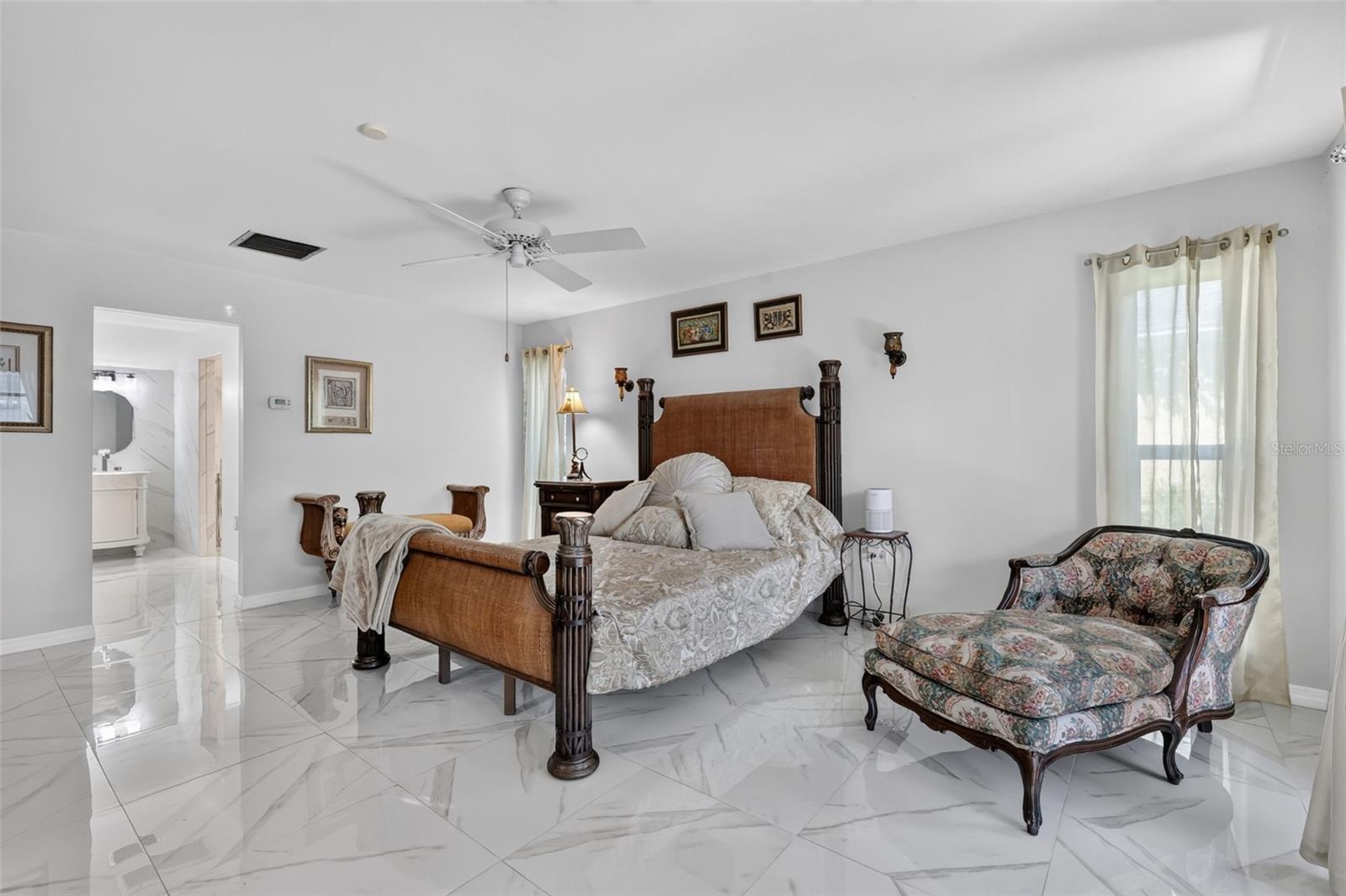EUSTIS TOWNHILL - Residential