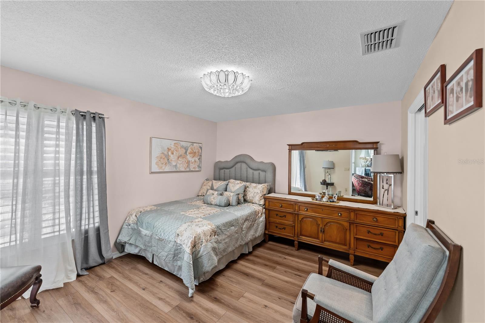 SILVER LAKES REP - Residential
