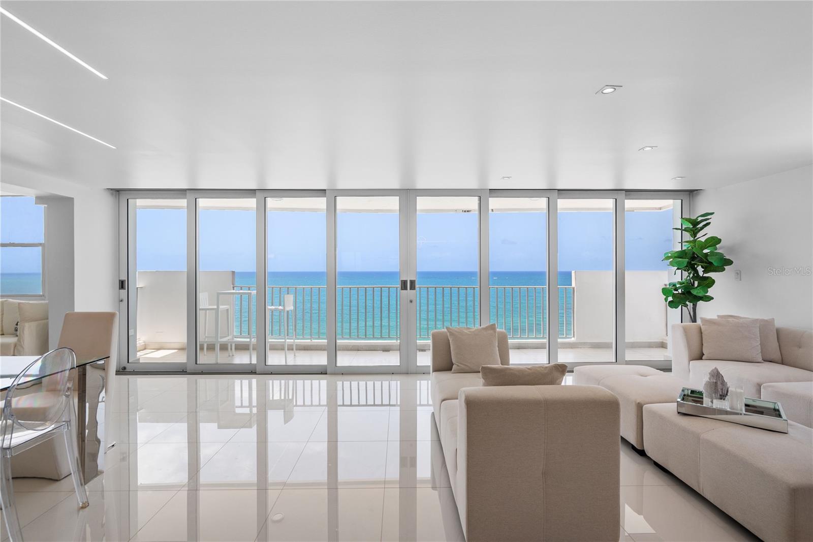 PASEO DON JUAN - Residential
